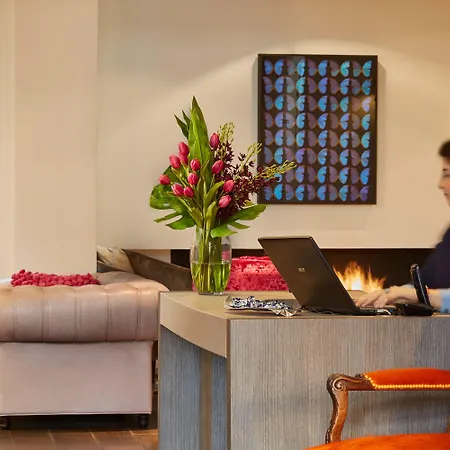 ホテル ドゥ ノートル ダム パリ