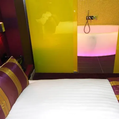 ホテル ドゥ ノートル ダム パリ