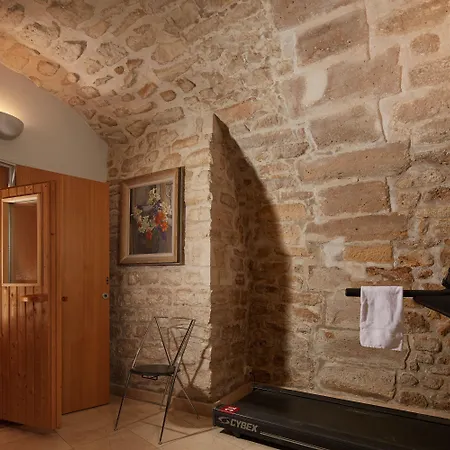 ホテル ドゥ ノートル ダム パリ