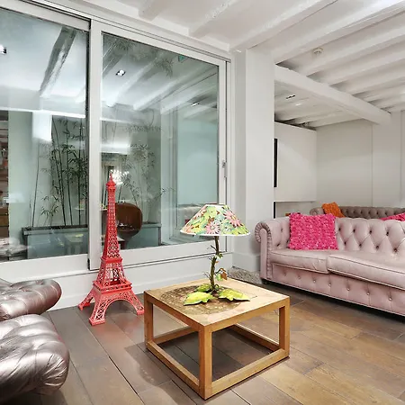 ドゥ ノートル ダム ホテル 3*