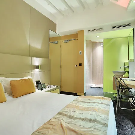 Hotel De Notre-dame 3*