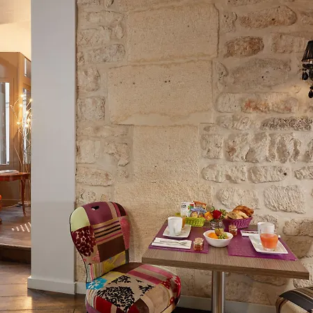 Hotel De Notre-dame Paris