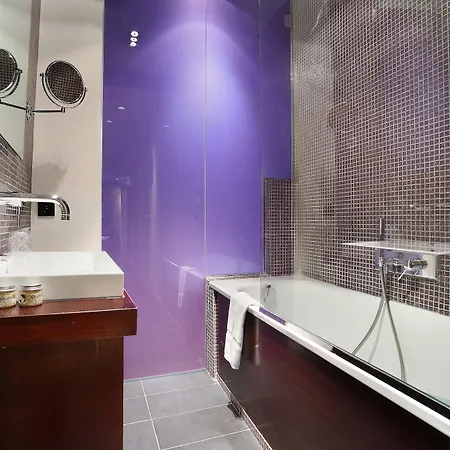 De Notre-dame Hotel 3*