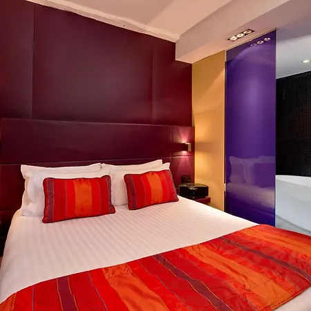 De Notre-dame Hotel 3*