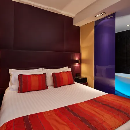 De Notre-dame Hotel 3*