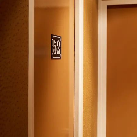 De Notre-dame 3* Paryż