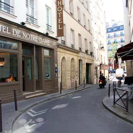 De Notre-dame Hotel Paryż