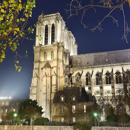 De Notre-dame 3*