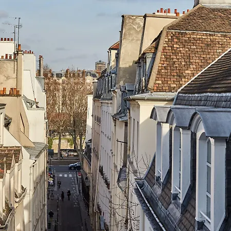 Hotel De Notre-dame 3*