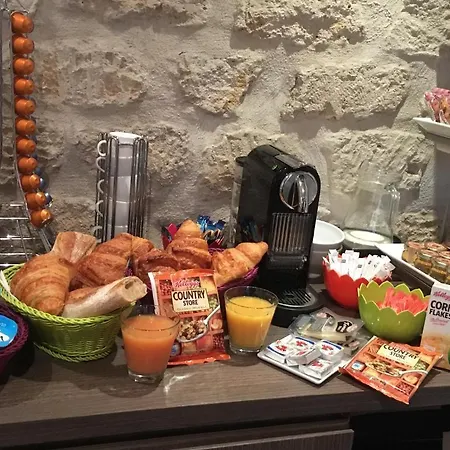 De Notre-dame Hotel 3*