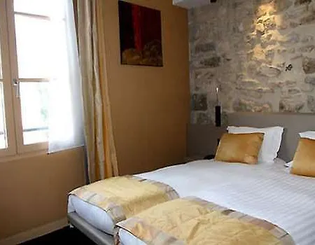 De Notre-dame Hotel 3*