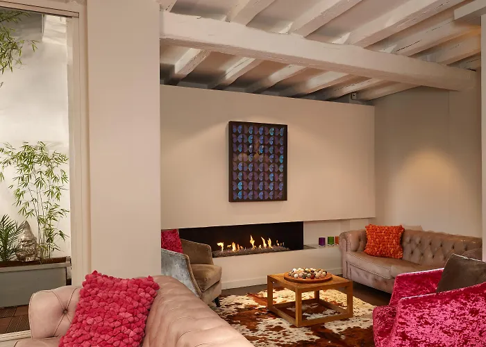 De Notre-dame Hotel 3*