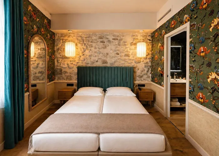 Hotel De Notre-dame Paris