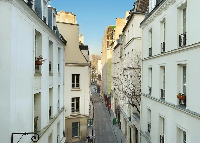 Hotel De Notre-dame 3*