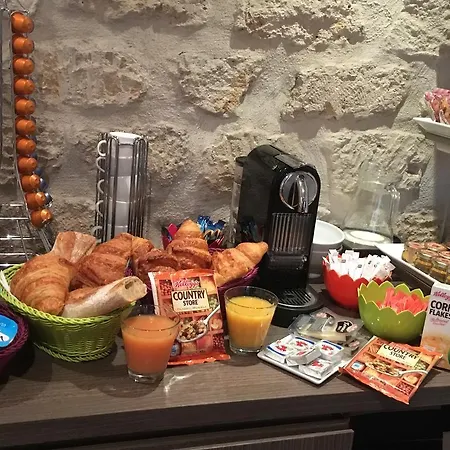 De Notre-dame Szálloda 3*